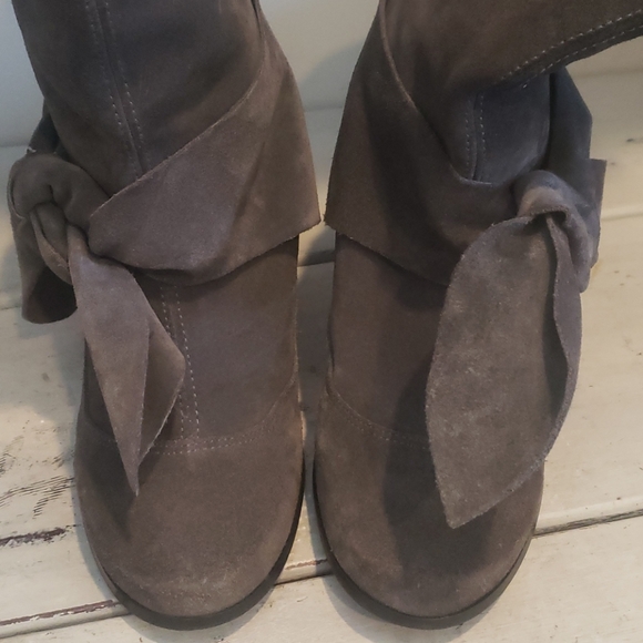 Steve madden gray suede knotted boots - Picture 12 of 15